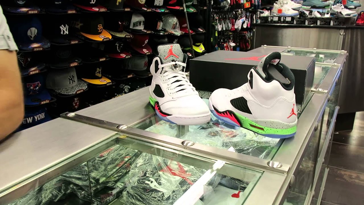 Nike Air Jordan Retro 5 Pro Stars / Space Jams at Street Gear, Hempstead NY