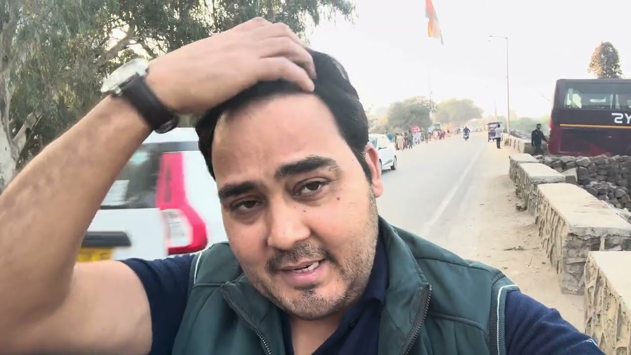 Aaj madam ko evening walk kheton side legya  #youtubevideo #vlog #travel #travelvlog #food #family 