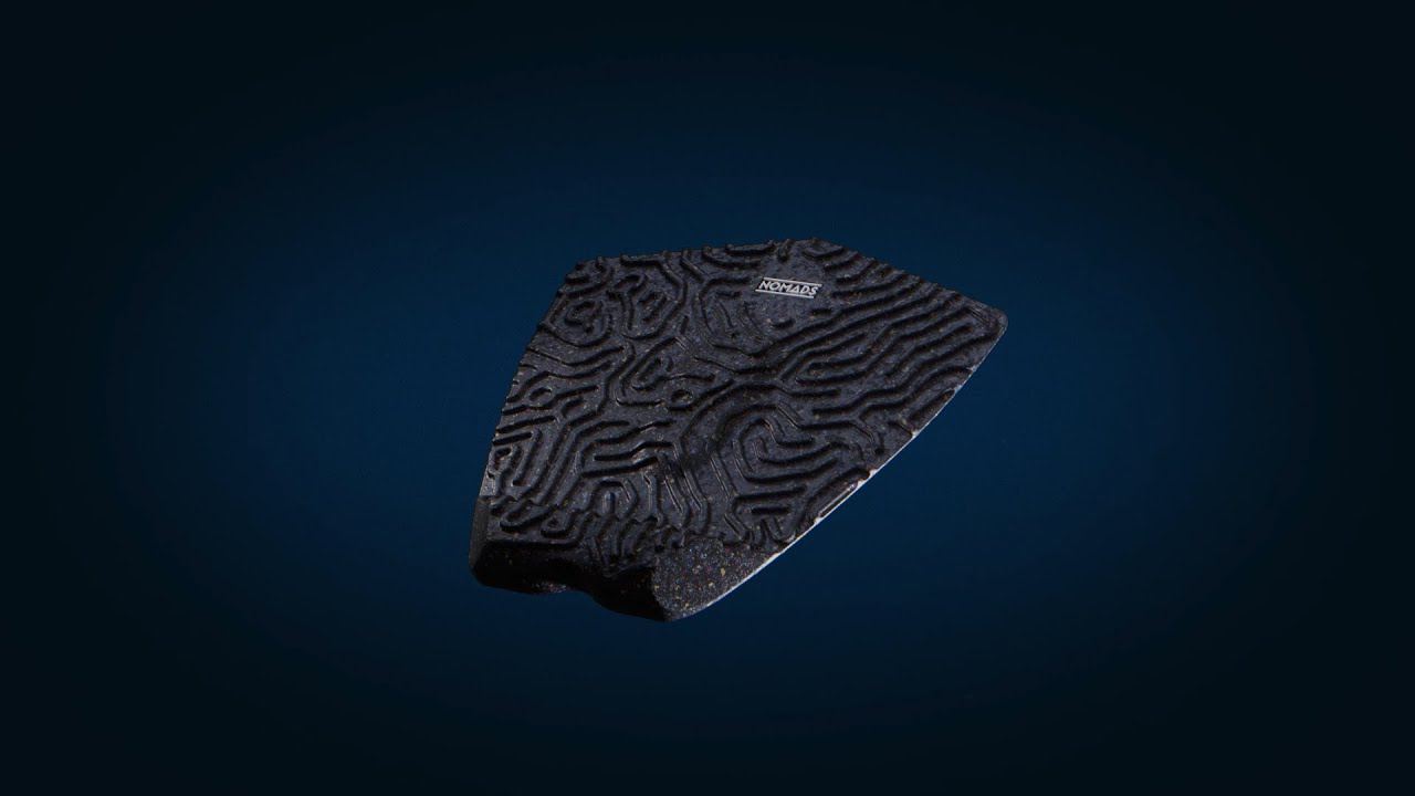 Traction Pad Faro, un pad de surf fabriqué à partir de tongues et Néoprène recyclés.