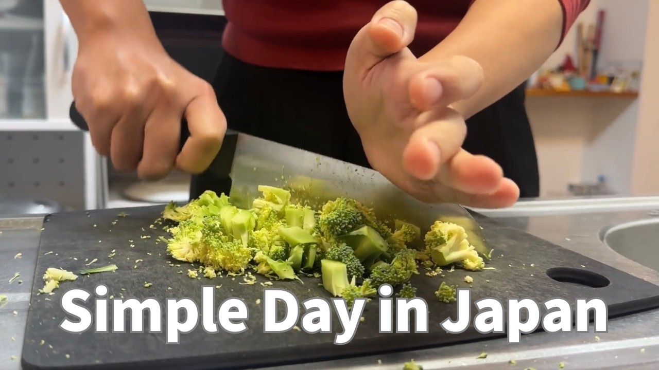 Daily Life in Japan｜Preparing Gifts, Crowds at City Stations, Vegetable Galettes