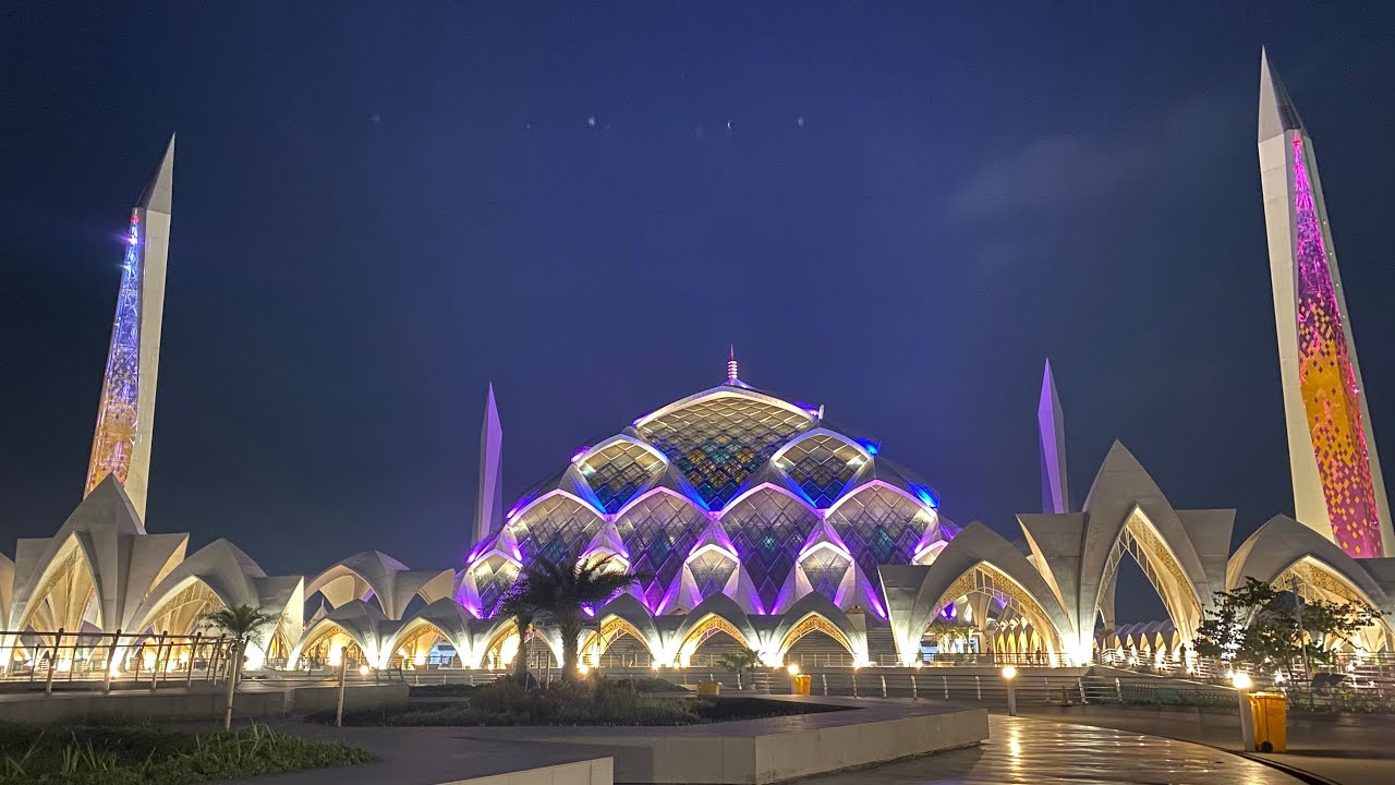 Masjid Raya Al Jabbar Di Malam Hari | Sambil Menunggu Kepulangan | Bersama Kaka Ipar Dan Anak-Anak