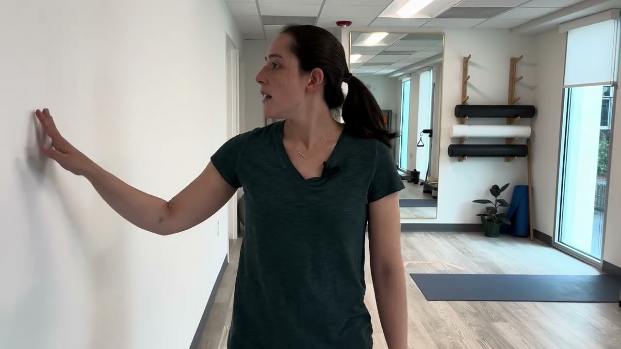 Walking Head Turn--Vestibular home exercise