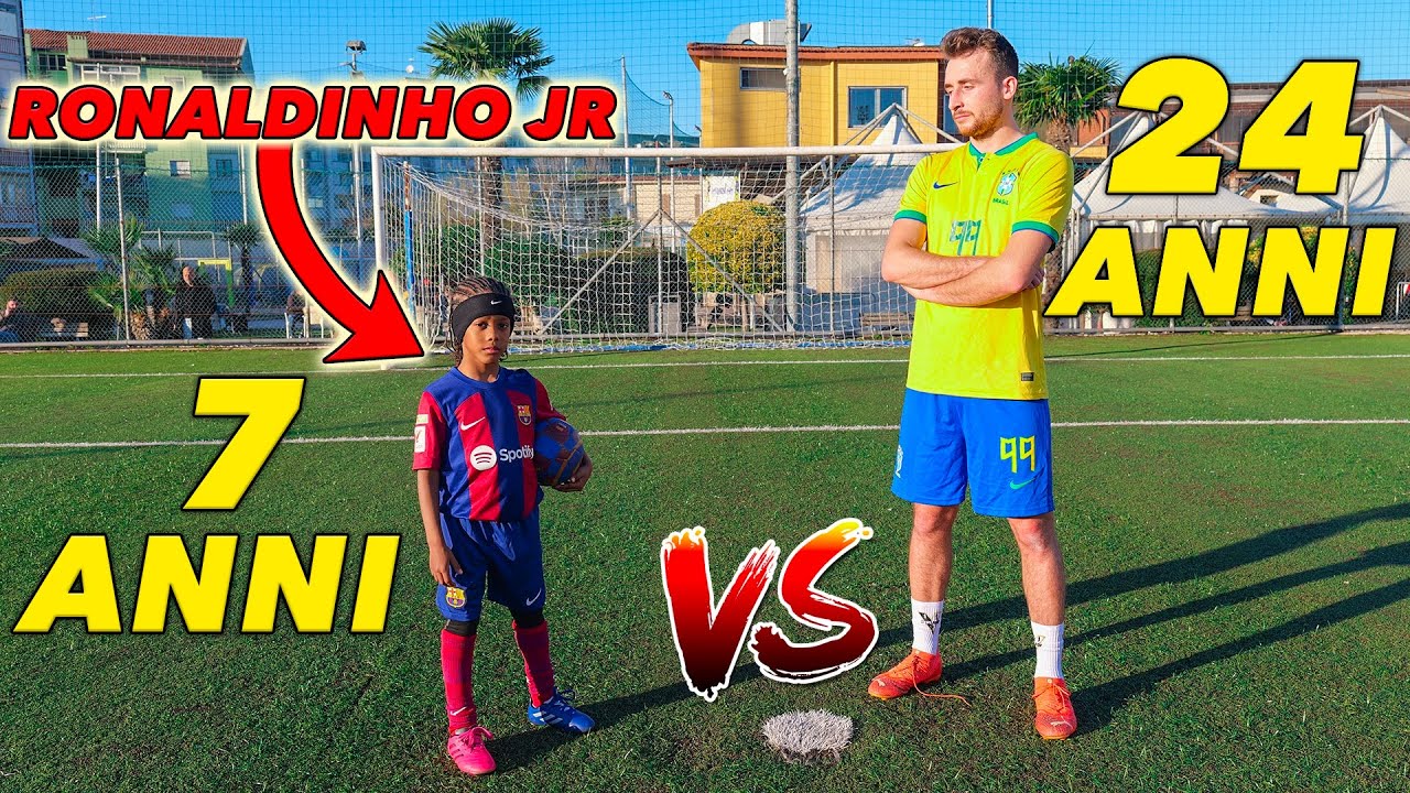 7 anni VS 24 anni FOOTBALL CHALLENGE con MINI RONALDINHO!! Chi &egrave; PI&Ugrave; FORTE?