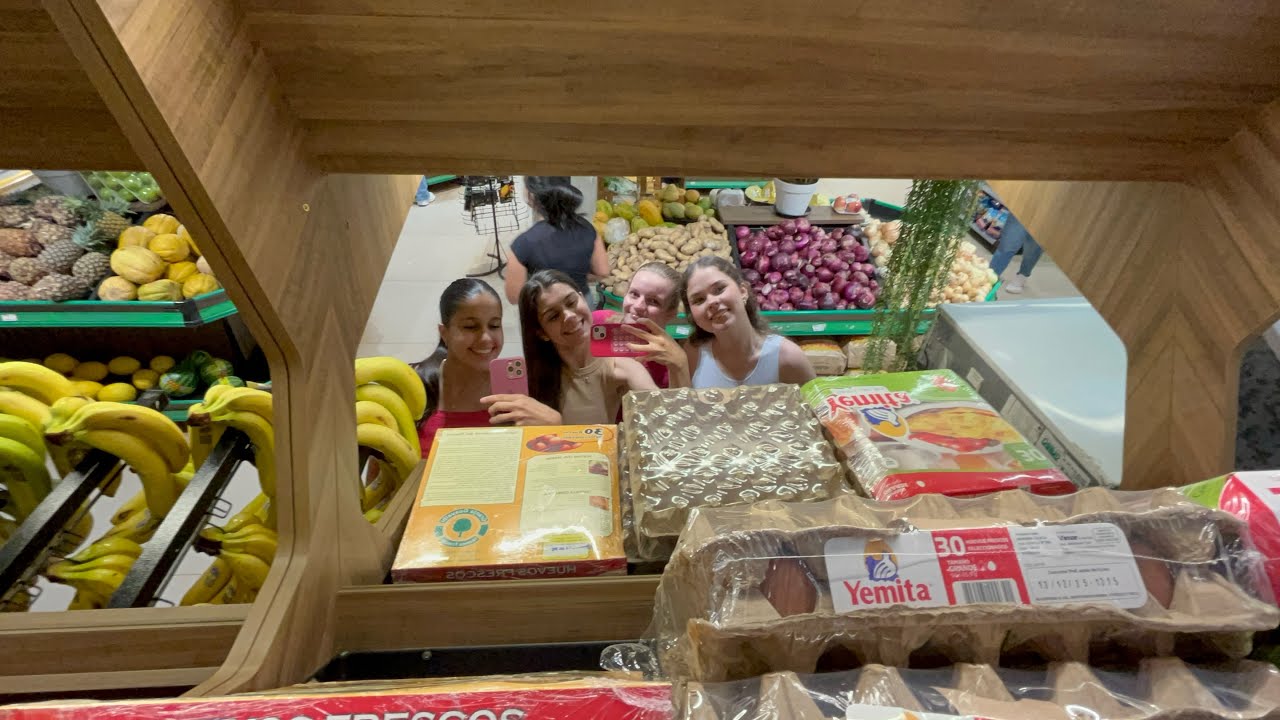 pizzas con las chicas 🍕🍴🍹