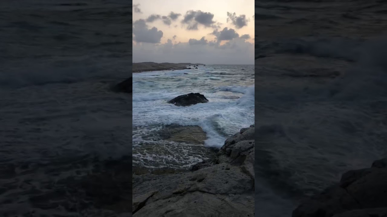 تصارع الامواج من بحر مرسى مطروح الان مع مُندى