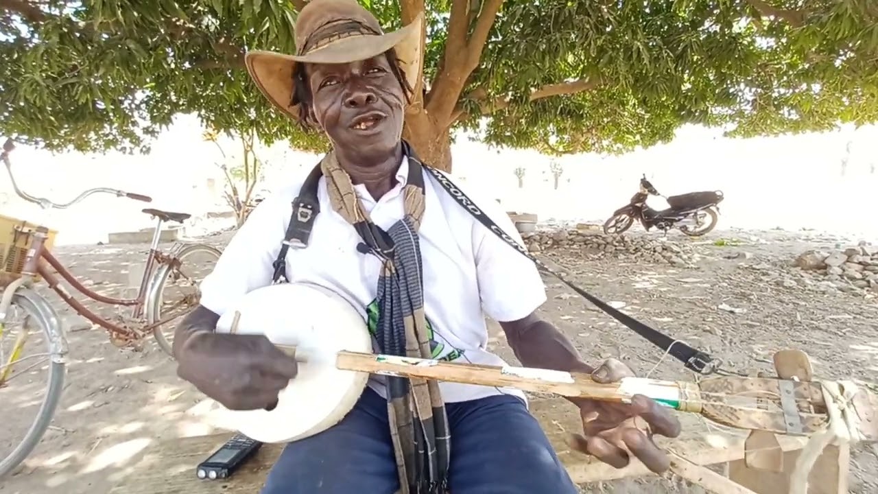 The mystical sound of the Frafra kologo music from Azera Something. Zemasa, Ghana.
