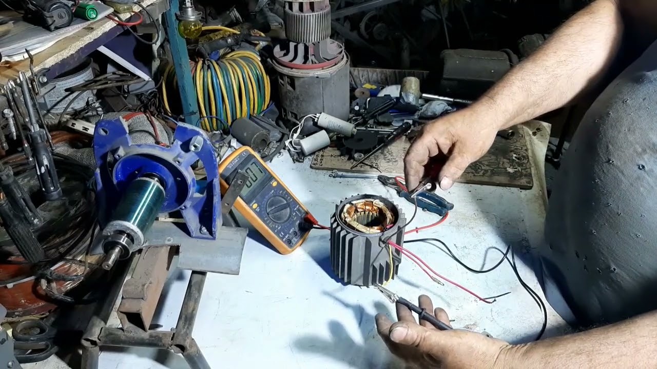 Cum schimbăm sensul de rotație , la un motor monofazic cu doar trei fire