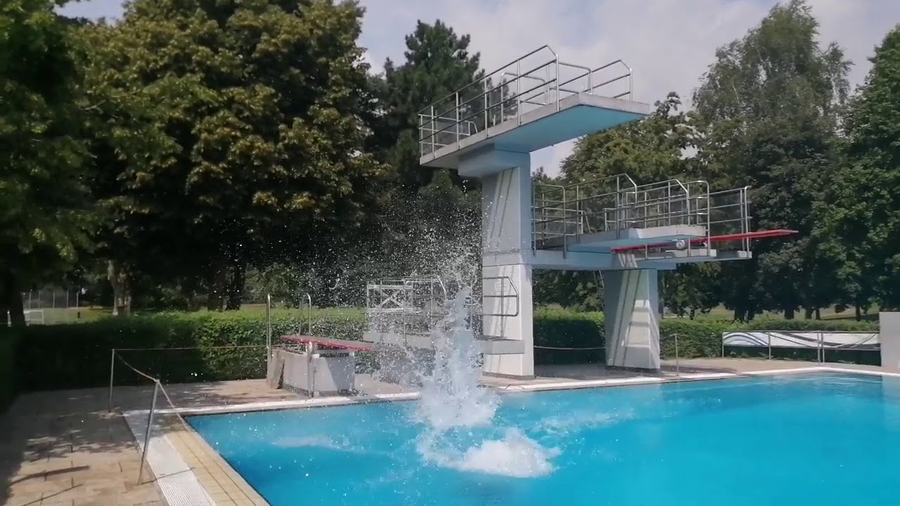 Anfänger gegen Pro Arschbomben im Aqua-sol Kempen