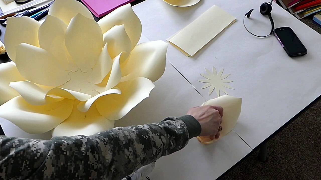 DIY Large Paper Flower, Paper flower Stencil,  Paper Flower Backdrop, Backdrop Flowers