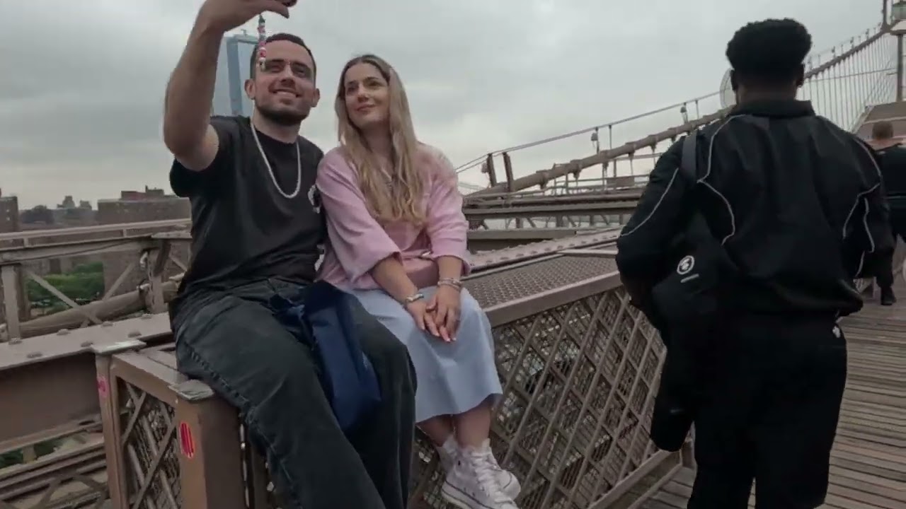 #nyc Brooklyn bridge round trip by walking alone - no commentary