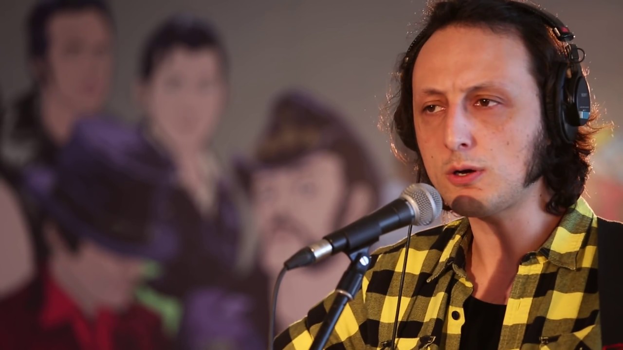 Samuel Úria - É Preciso Que Eu Diminua | Ao vivo na Antena 3 | Antena 3