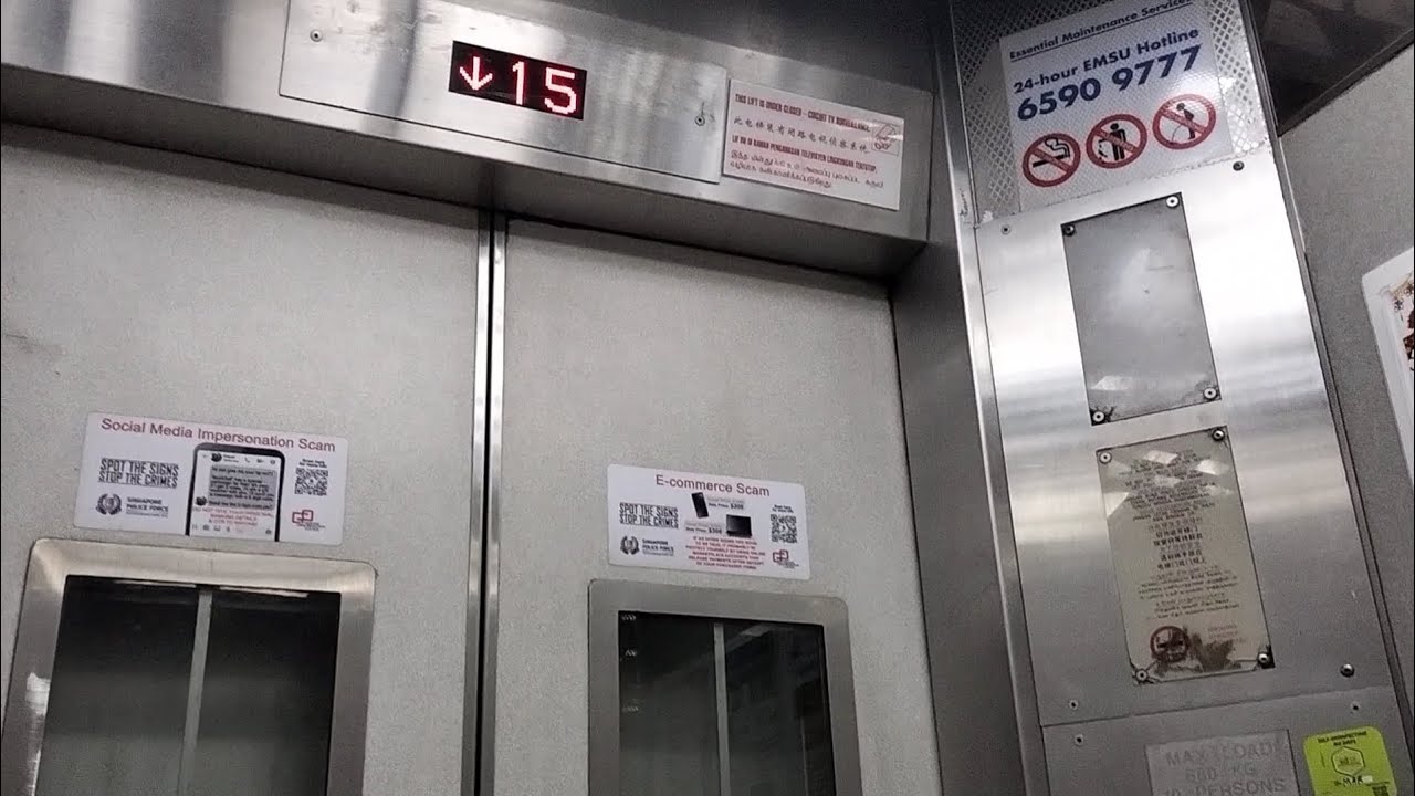 #フジテック #エレベーター Fujitec Exceldyne ii Elevator - Block 104 Rivervale Walk, Sengkang 盛港区 (掲示板がちっちゃい)
