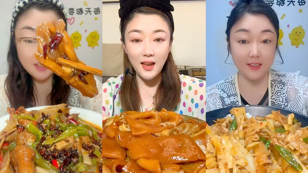Chicken Feet, Braised Pig Skin, and Flat Noodle Stir-Fry Mukbang