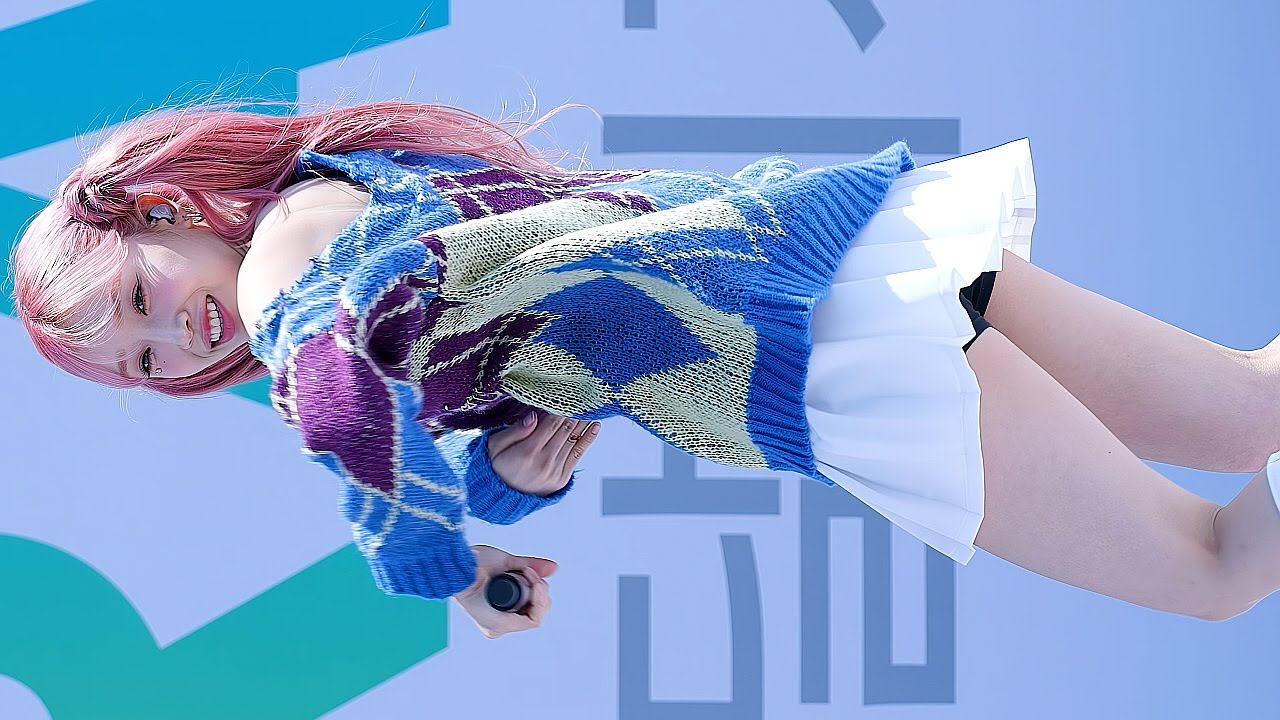 STAYC 스테이씨 - TEDDY BEAR 테디 베어 | Focus. SUMIN 수민 세로 직캠 | 부산 벤츠 기브앤레이스 230402 [KPOP FanCam 4K]