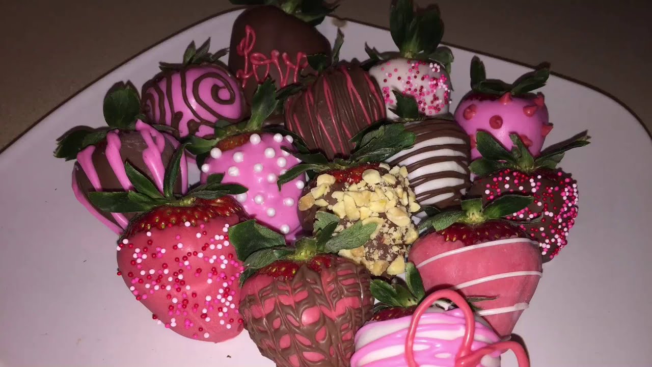 DIY Valentine's Chocolate Covered Strawberries
