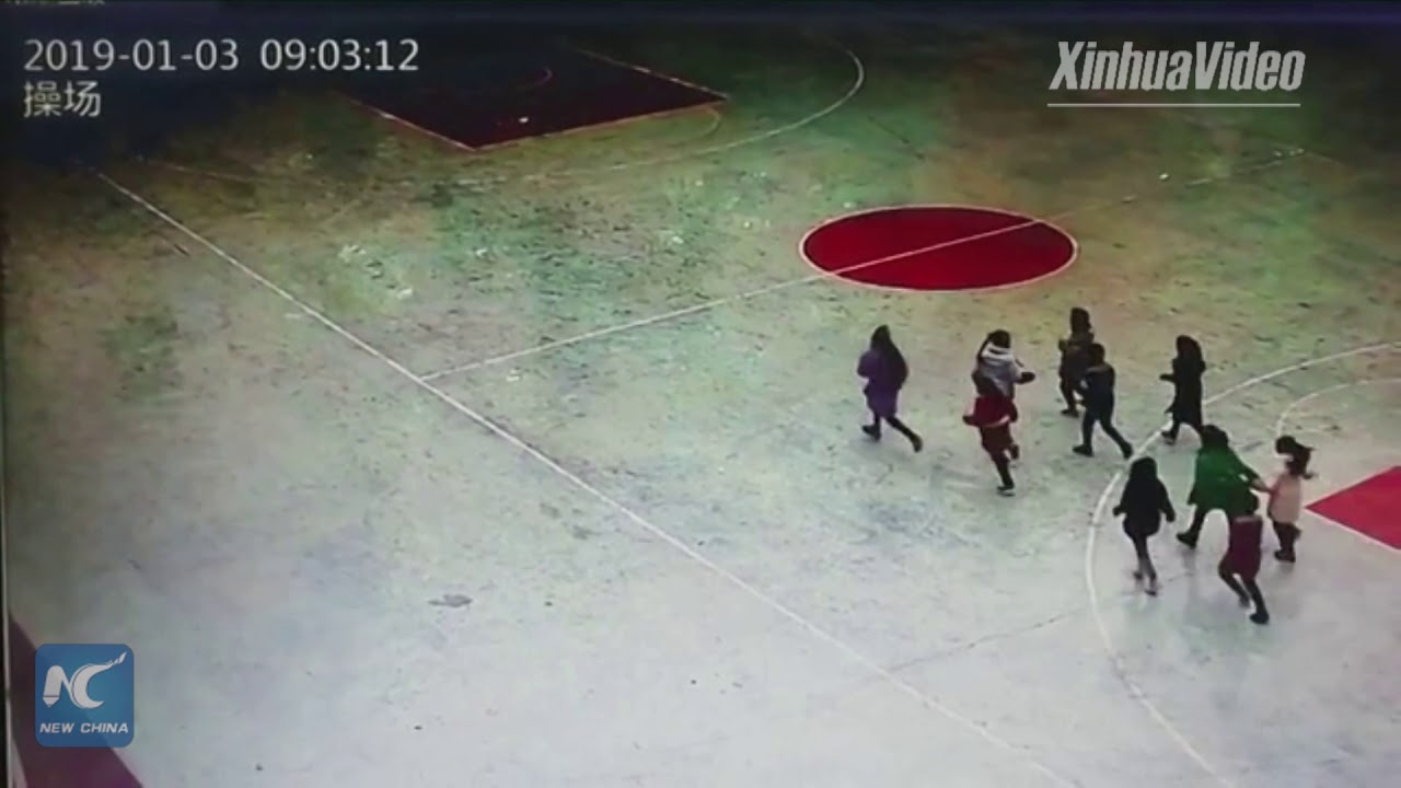 Surveillance video captures moment earthquake occurs in Sichuan, China
