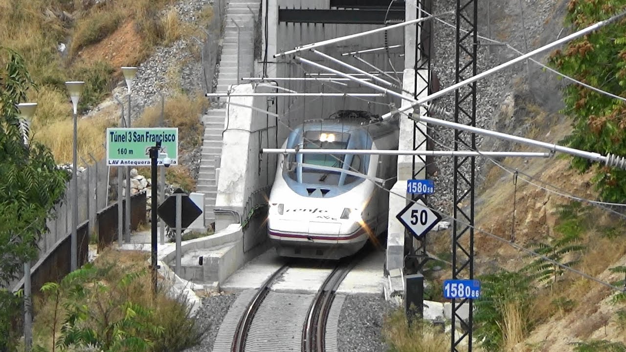 Trenes Renfe AVE Granada - Madrid y Barcelona. 