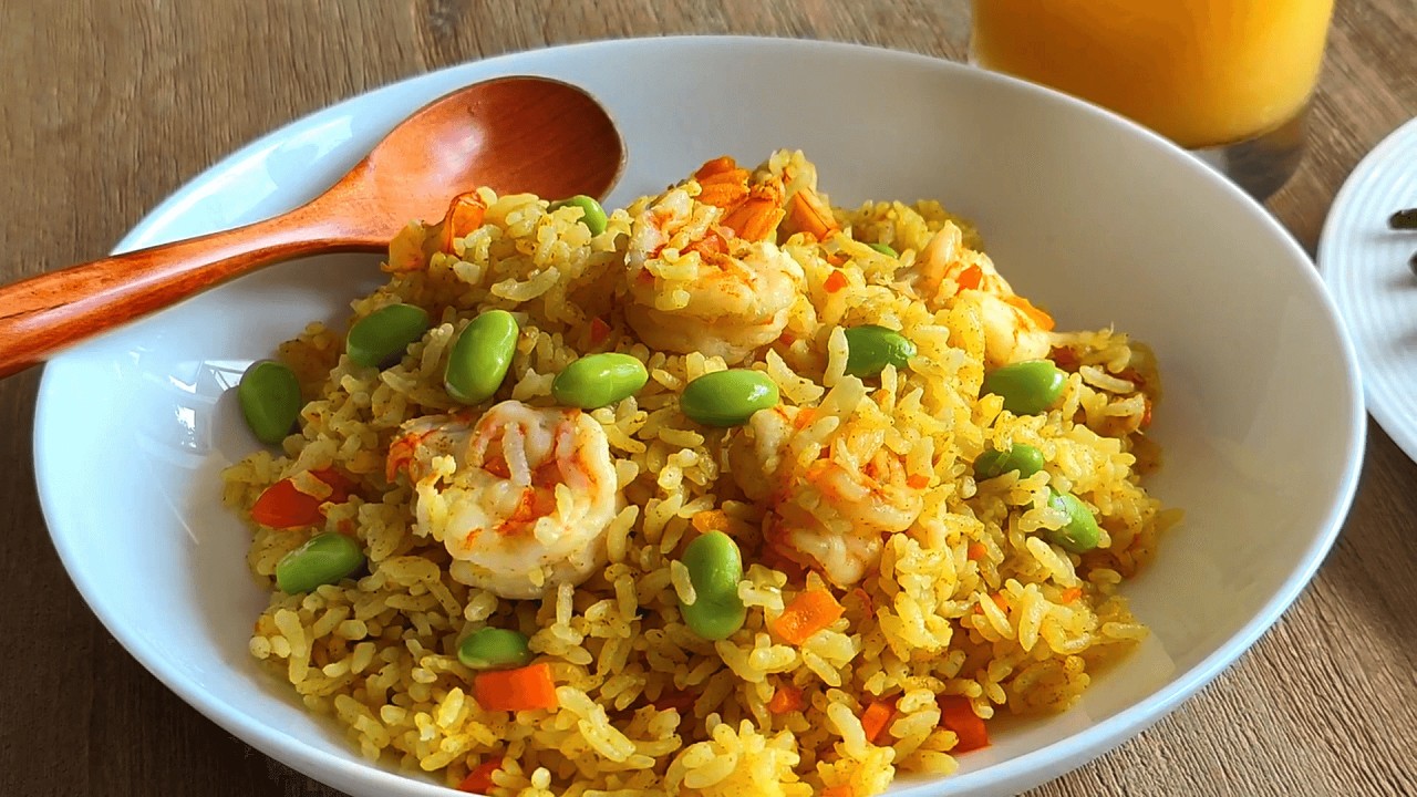 Easy Rice Cooker Prawn Curry Rice (Japanese Shrimp Pilaf) | One Pot Lunch & Dinner Recipe
