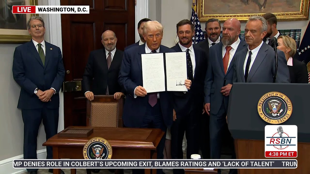 WATCH: President Trump Signs EO to Reinstate the Presidential Fitness Test in Schools -7/31/25