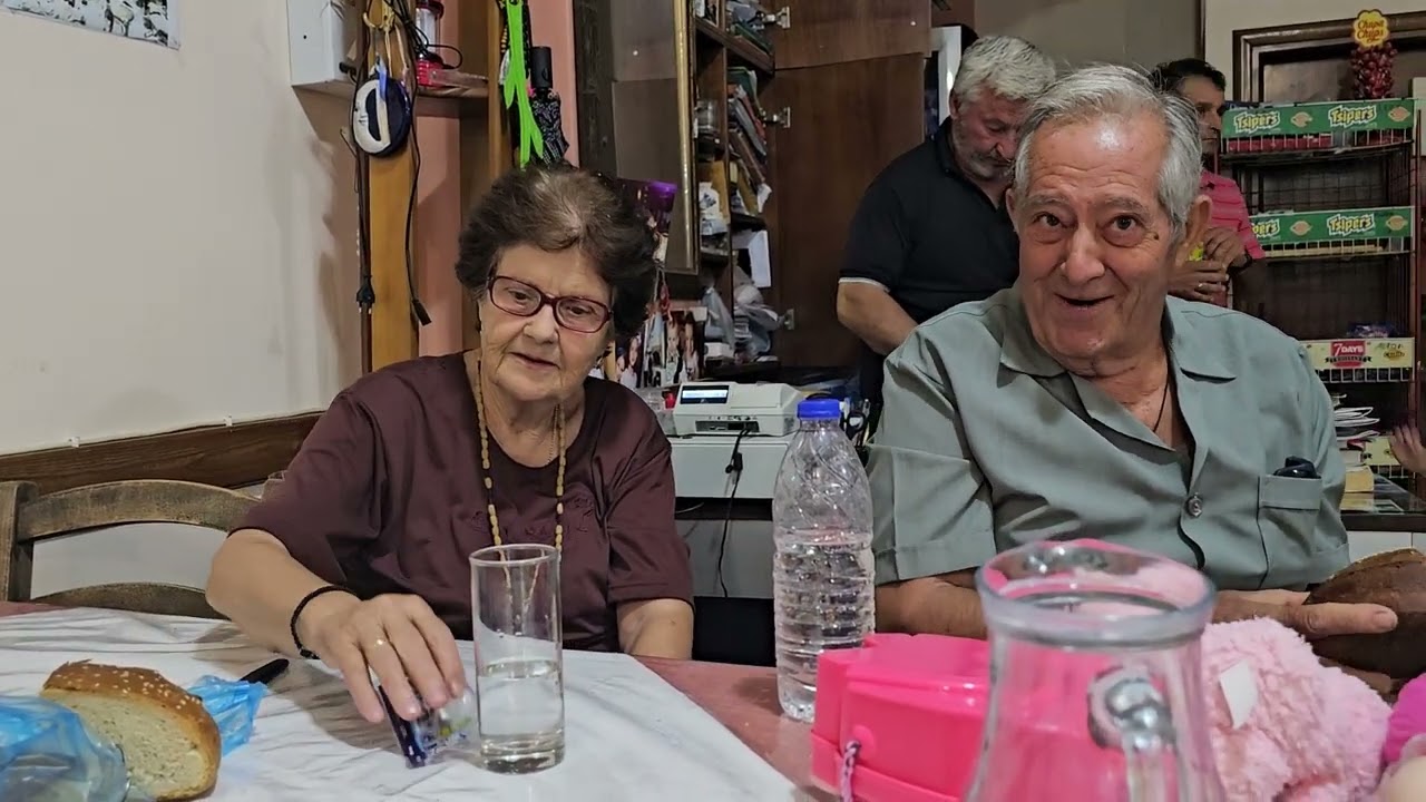 Tαβέρνα του Κρασά   στην Καλαμαύκα! Oλοι την αγαπήσαμε!