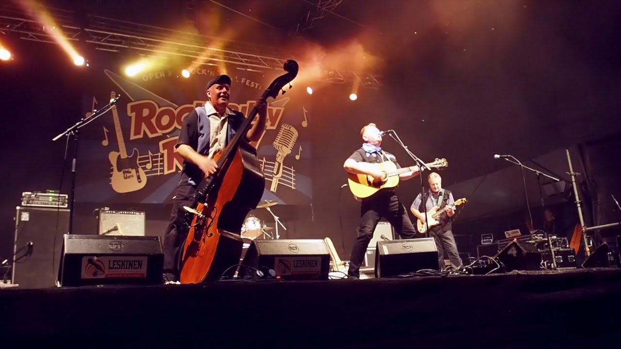THE BLUE CATS: ALL I CAN DO IS CRY