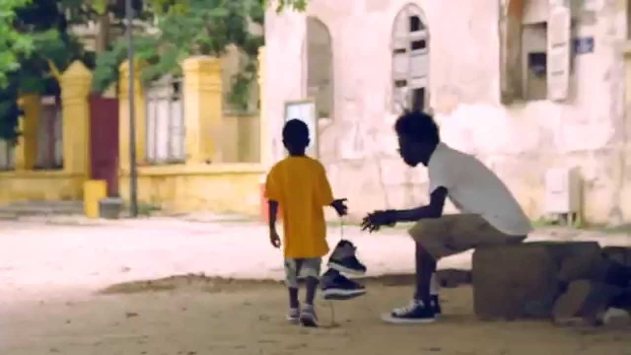 4Leuz - KNAD (Kou Nek Ak Djikom) (Clip Officiel)