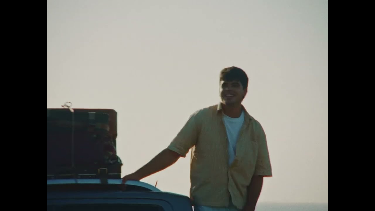 iñigo quintero - Siempre Lo Mismo (Videoclip Oficial)