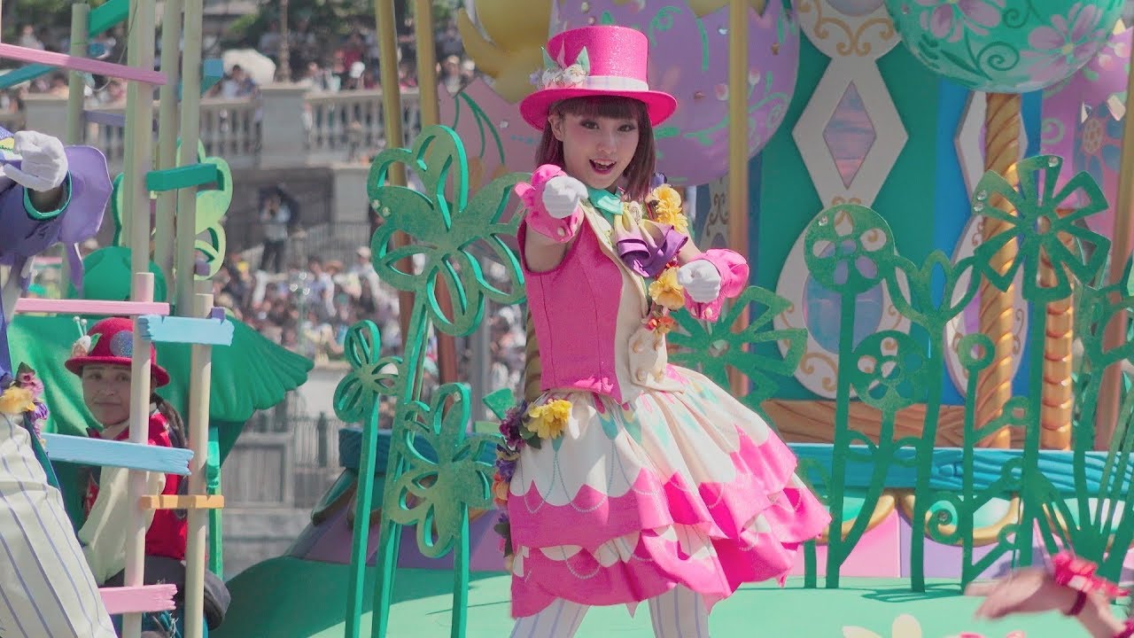 【Tip-Topイースター】ブルーミングマジッククラブのピンクのダンサーさんの指差し