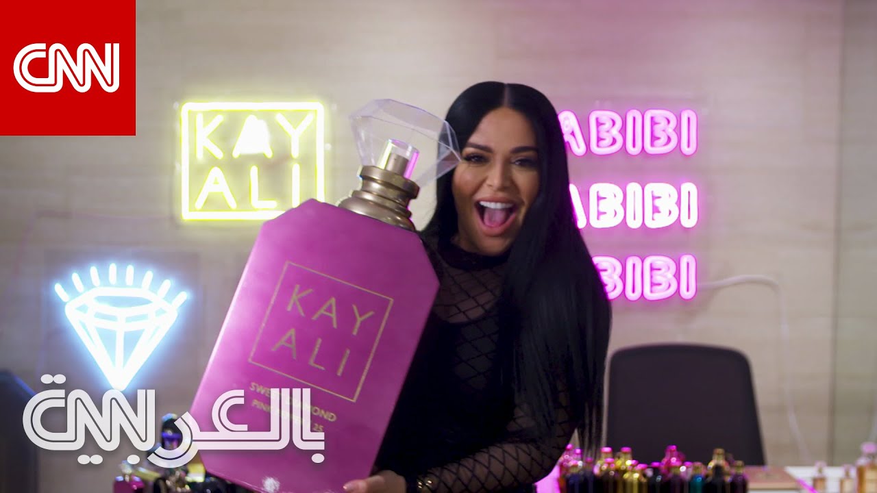 داخل مكتبة عطور منى قطان في دبي.. شاهد 