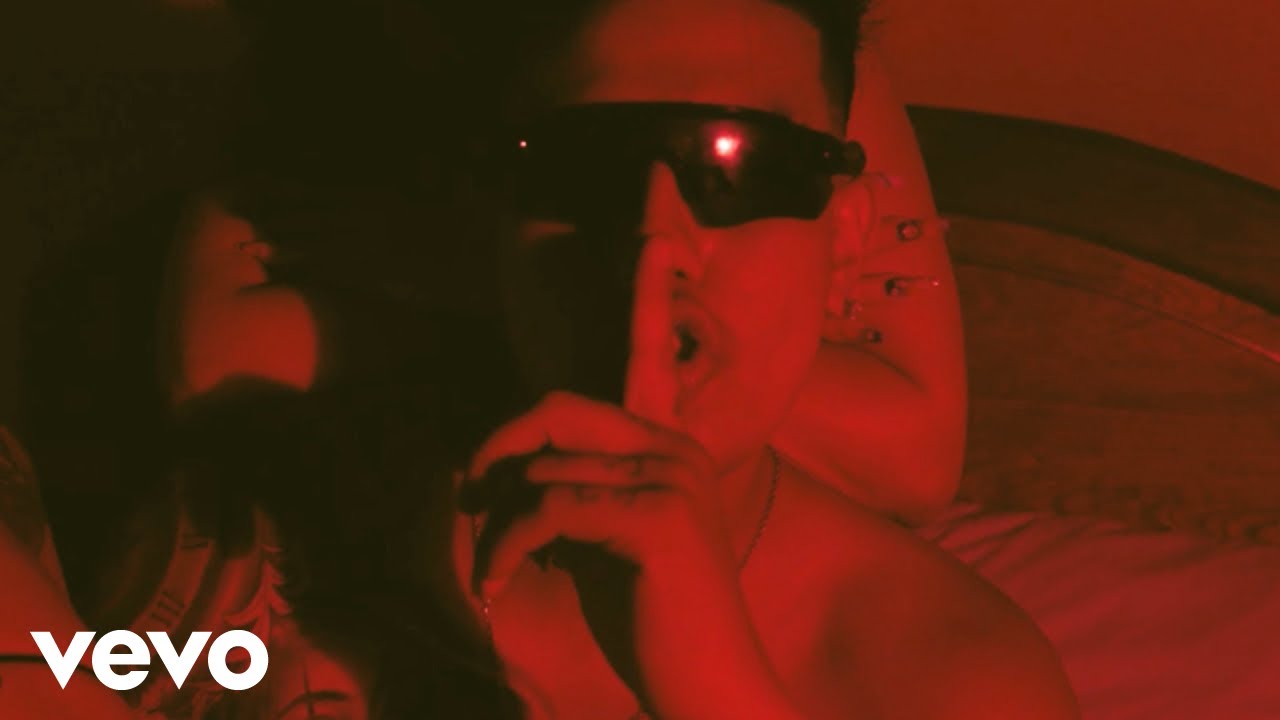 Sloowtrack - Noche de Sexo (Official Video)