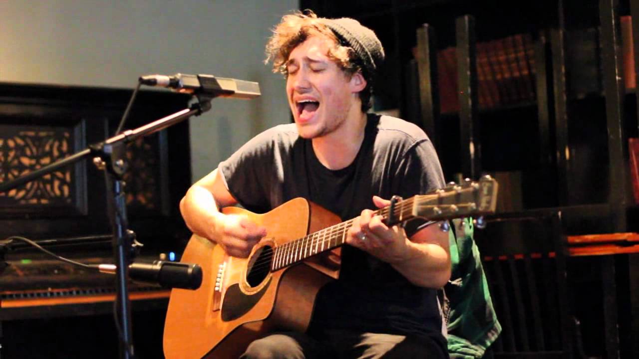 John Van Deusen (The Lonely Forest) Cafe Vita, Seattle WA 07-12-2012