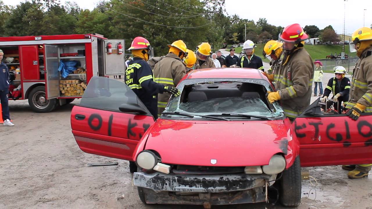 Lucknow Fall Fair firefighter demonstration Sept  21, 2013