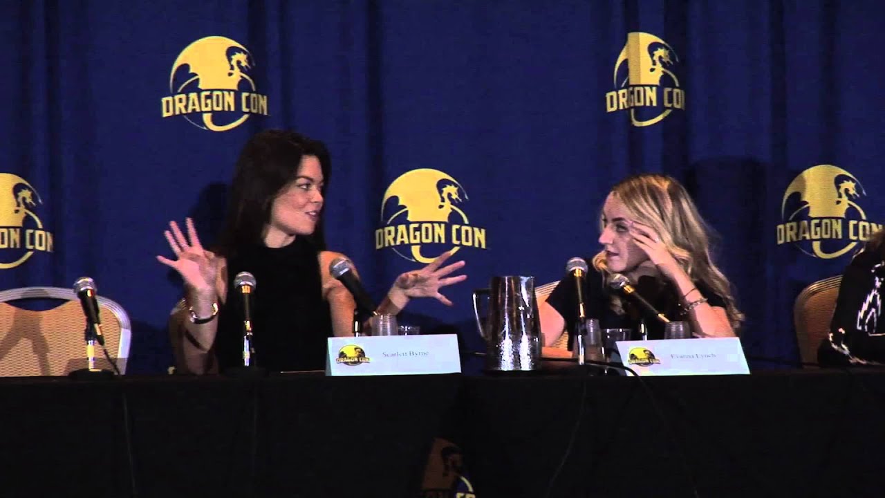 Harry Potter panel Dragoncon August 30, 2014 Evanna Lynch and Scarlett Byrne
