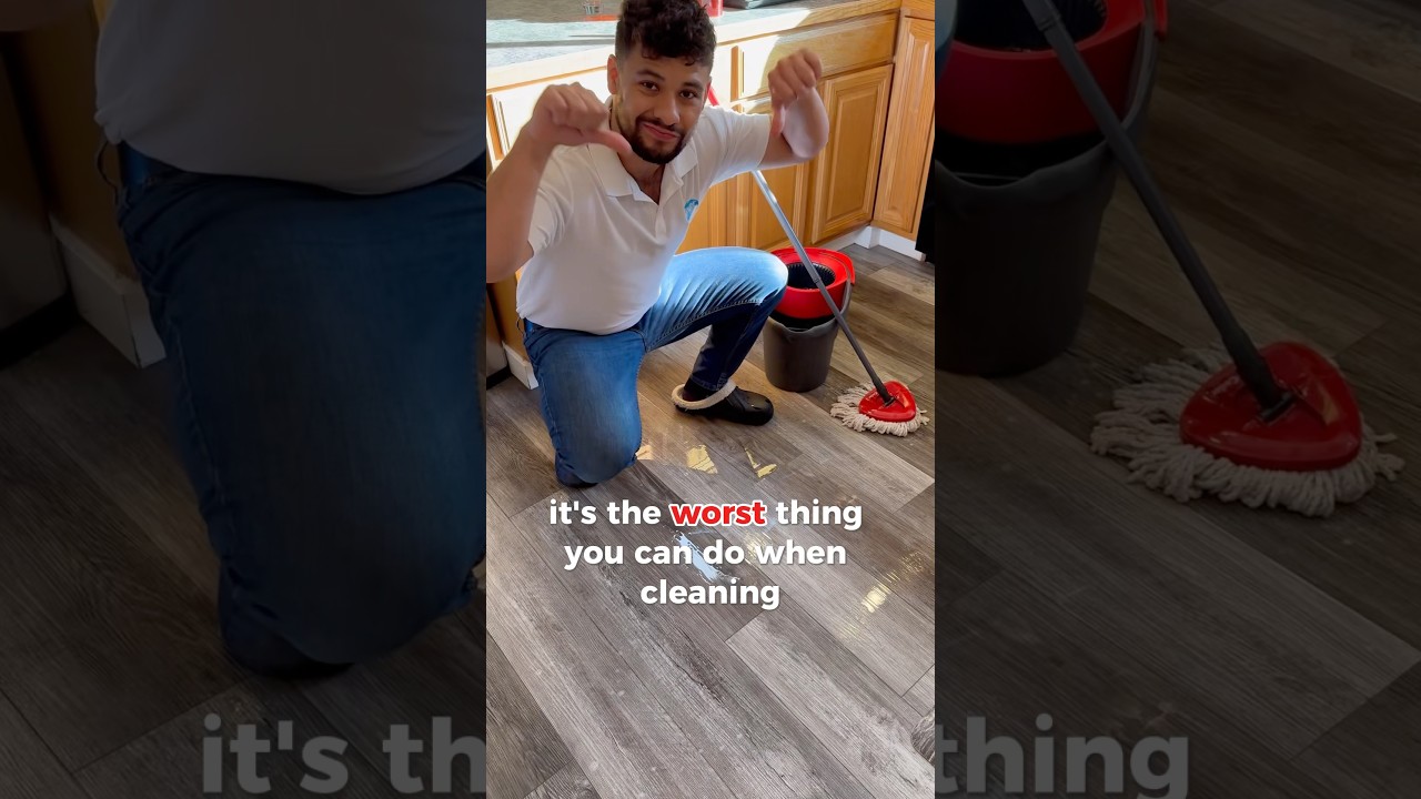 How to clean your floors without using a bucket! #mop #cleaninghacks #cleaning