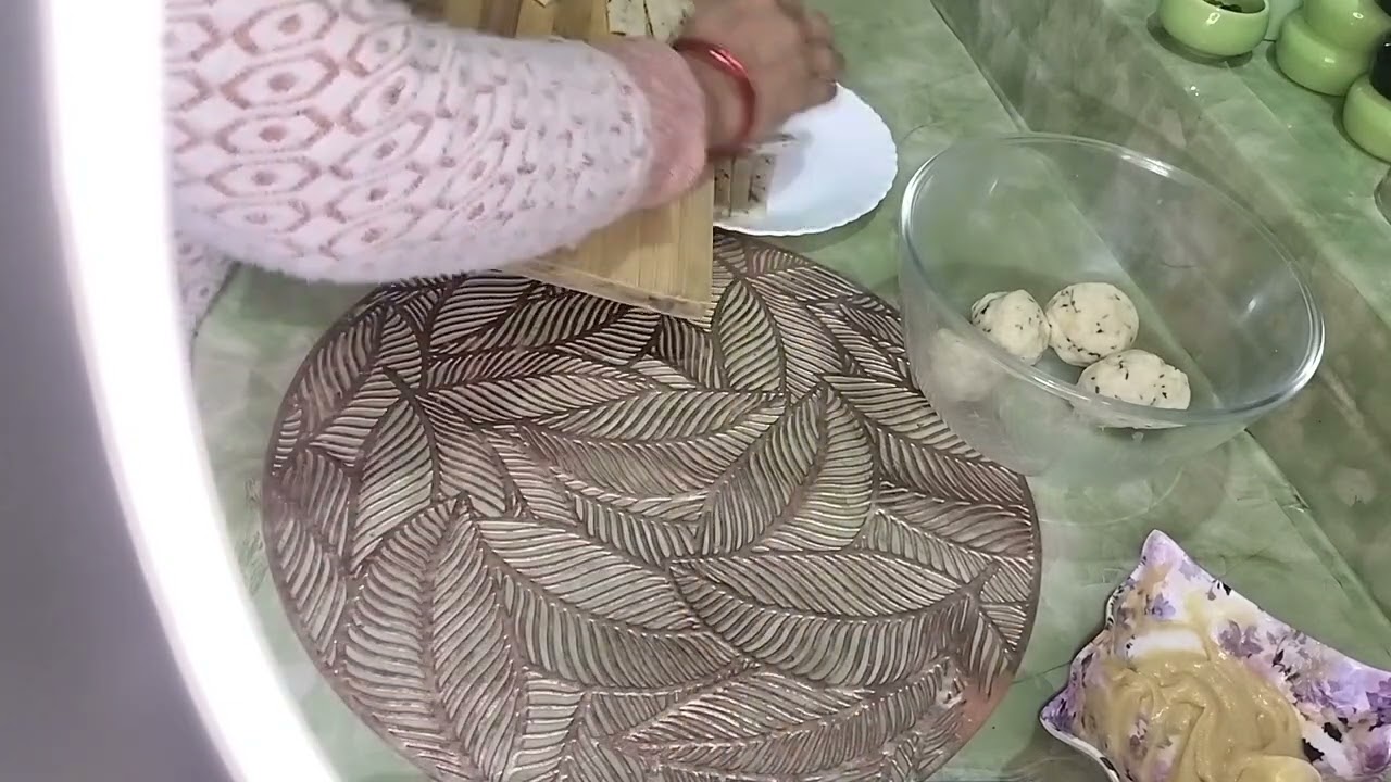 Suji ka Namak para