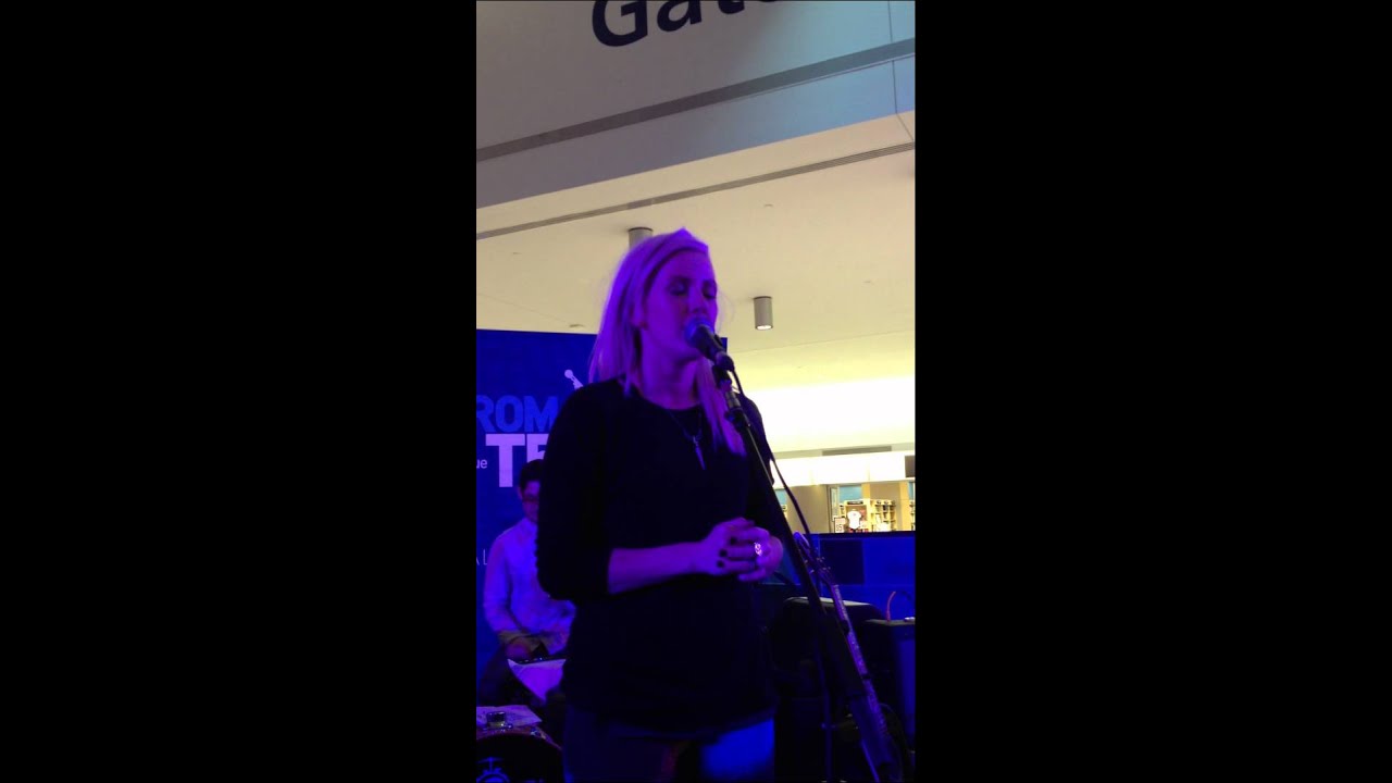 Ellie Goulding laughing during Your Song - Live at T5
