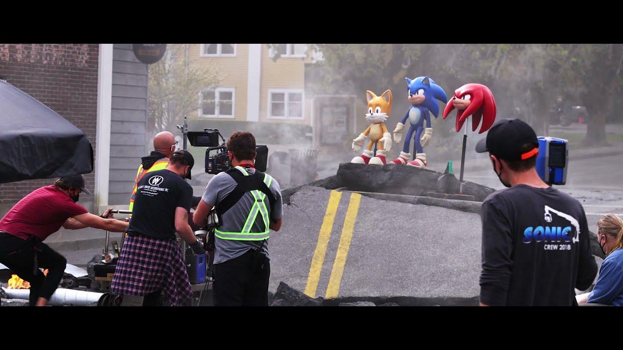 Sonic The Hedgehog 2 (Behind the Scenes With Sonic, Tails & Knuckles)