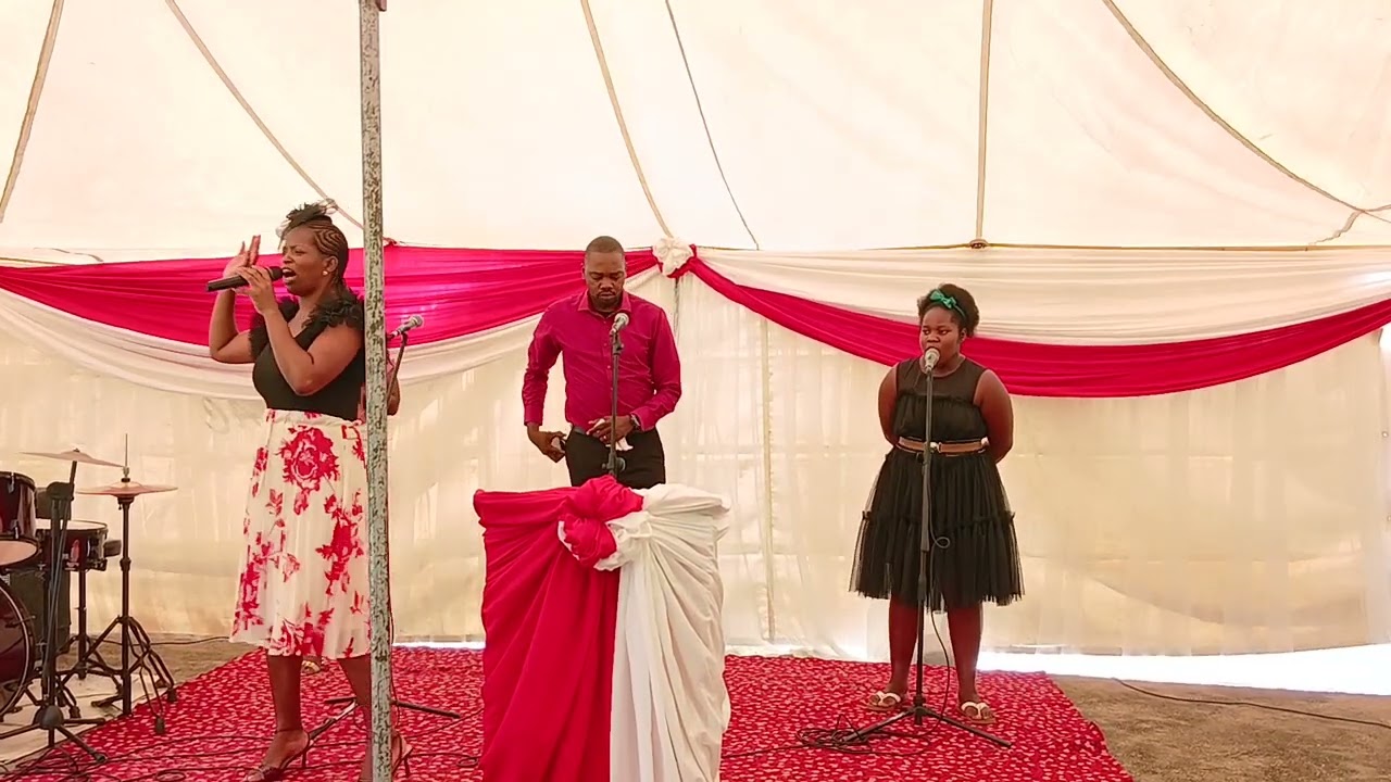 WHAT A MIGHTY GOD // VAC PRAISE MOMENTS // VULAMEHLO ALLIANCE CHURCH //