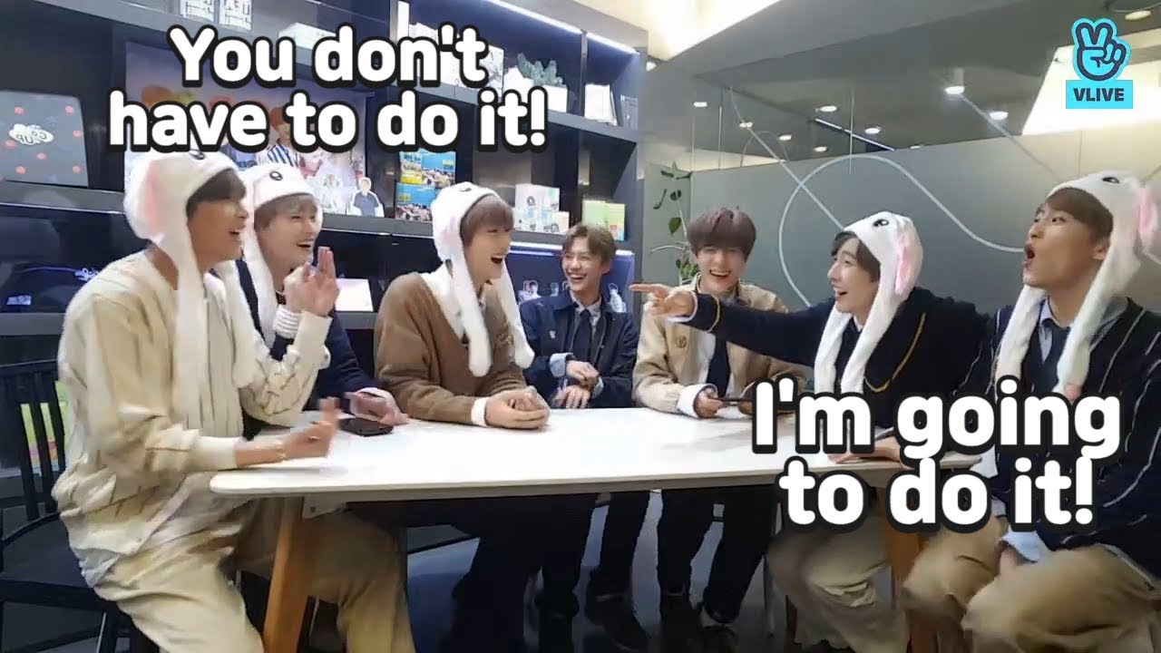 (ENG sub) [V LIVE] NCT - NCT DREAM with cute bunny hats