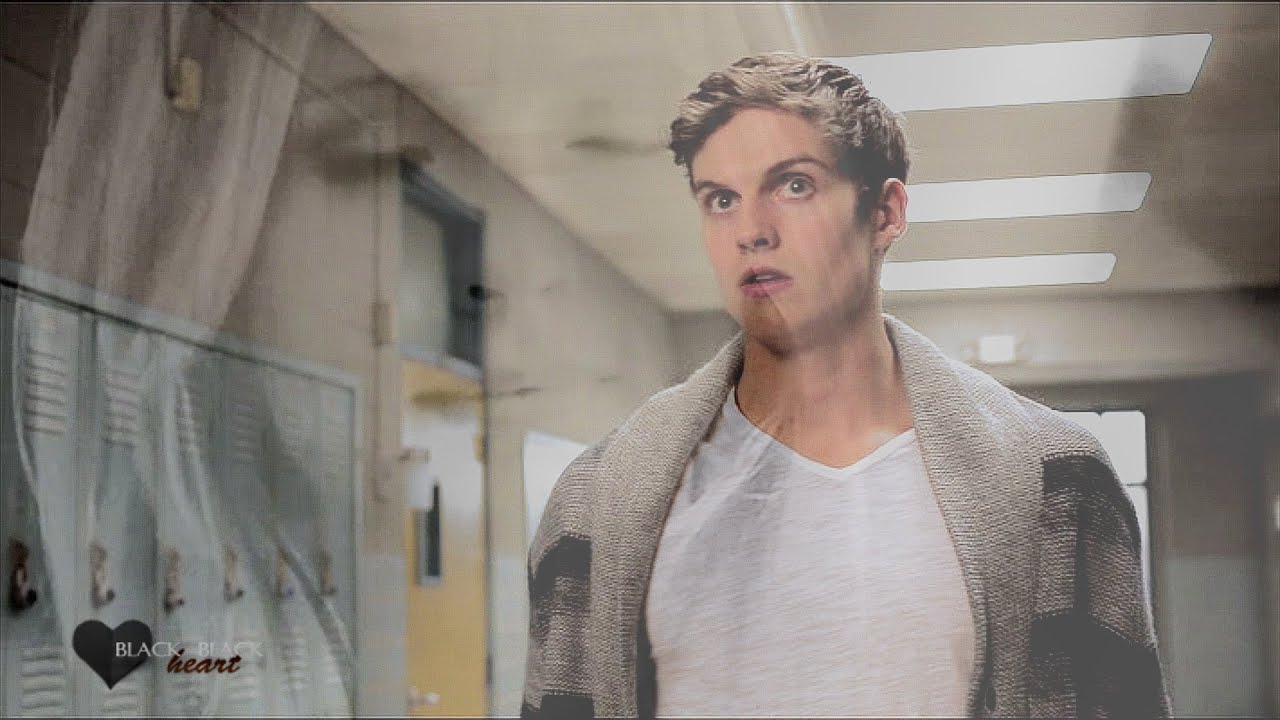 ✓Isaac & Caroline | tightrope