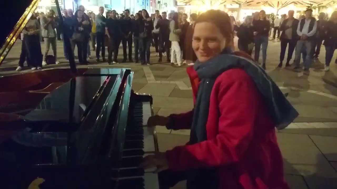 Street Piano! 🎶😍😎 Open Piano 😇 2