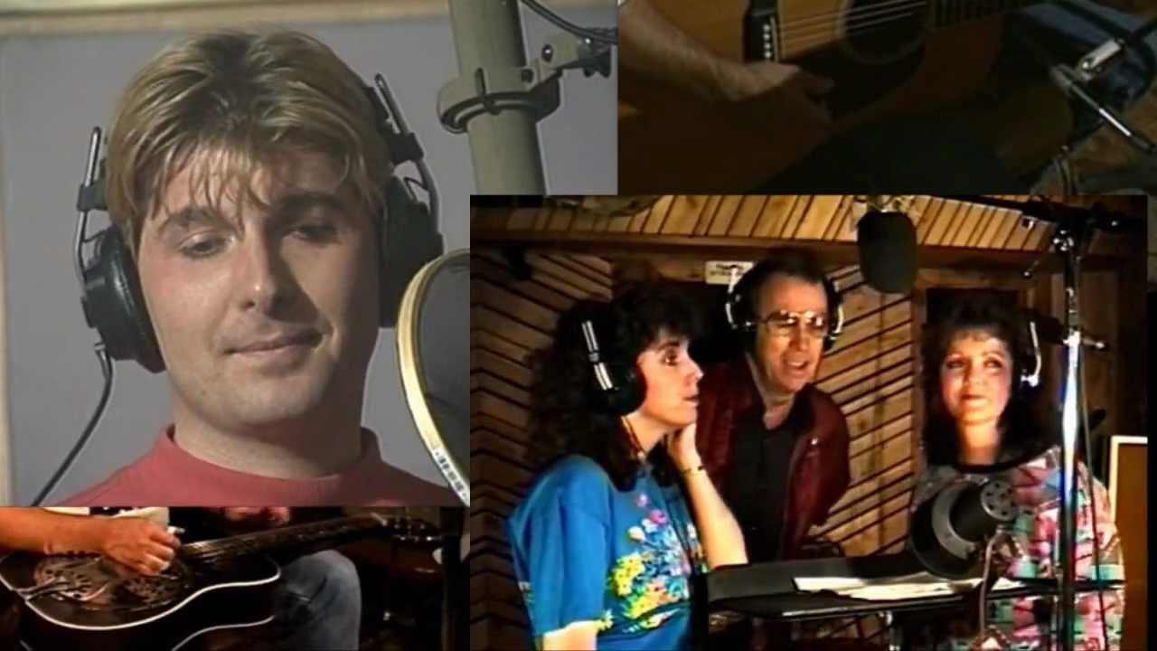 Christmas Music - Randall Franks and The Whites - Let's Live Every Day Like It Was Christmas.wmv