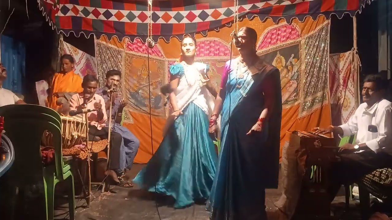 లేడీస్ కళాబృందం కలదు 🌿 చిన్నమ్మ కథ కావాల్సిన వారు కింది నెంబర్ కి సంప్రదించండి ☎️9441570314