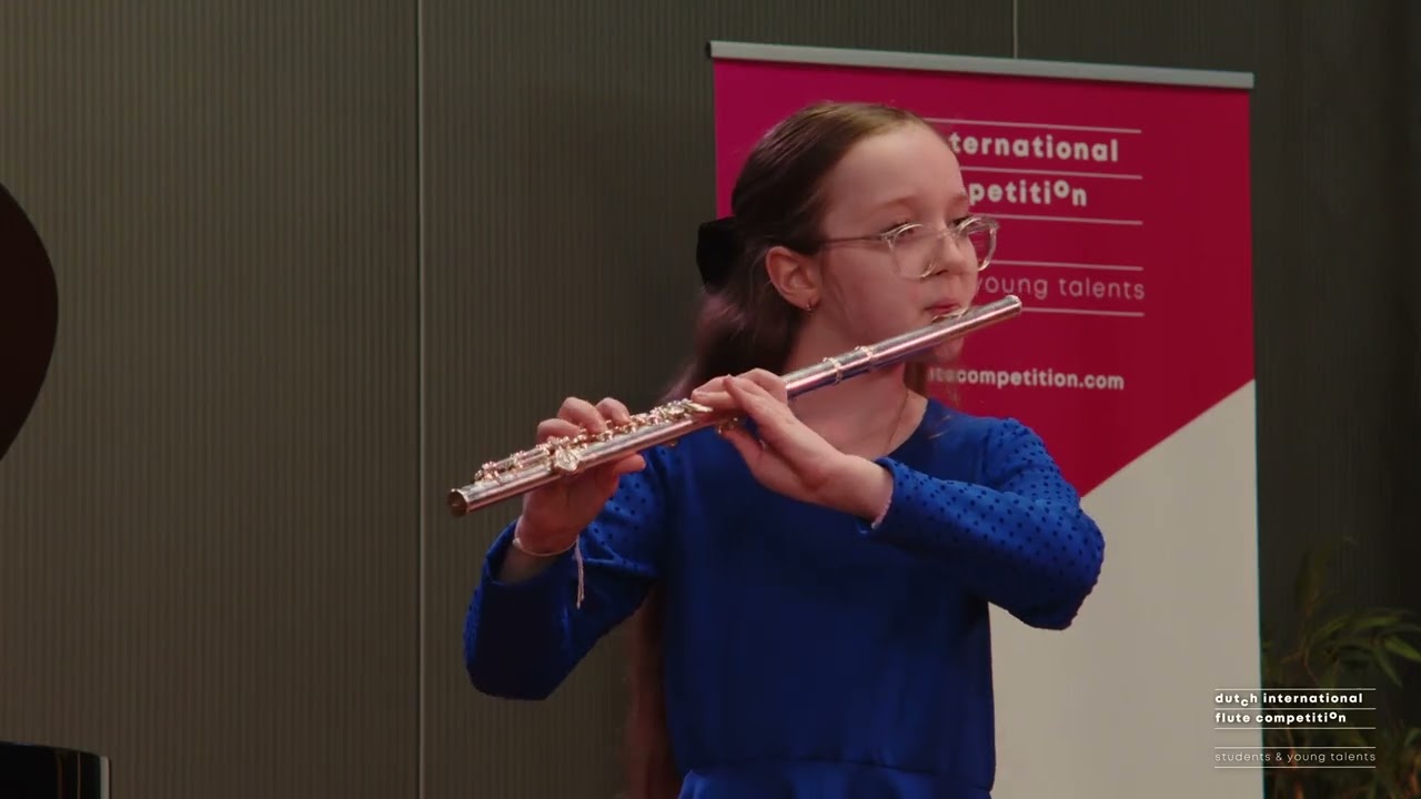 Gabriela Kalnina plays F. Danzi: Sonate in D-dur
