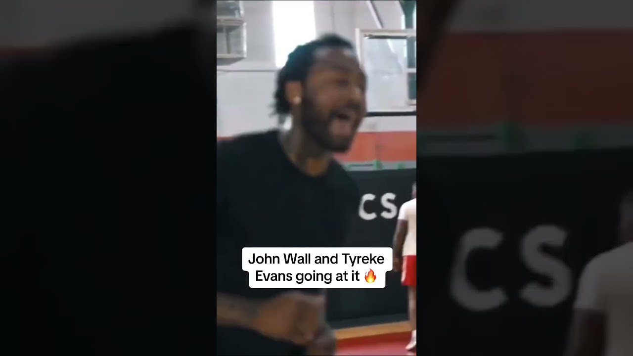 John Wall and Tyreke Evans going AT IT 🔥🍿&nbsp;(via&nbsp;@TaylorSportsGroup/TT) #shorts