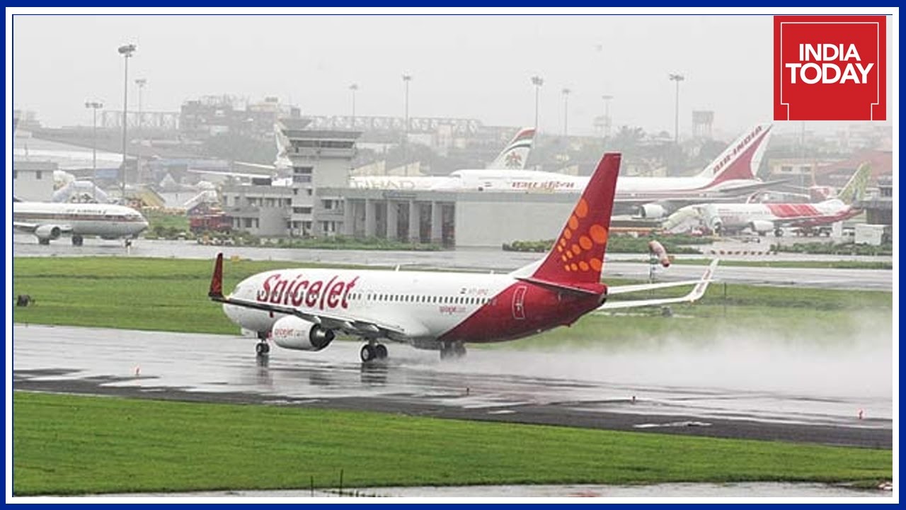Spicejet Flight Makes Emergency Landing At Delhi Airport