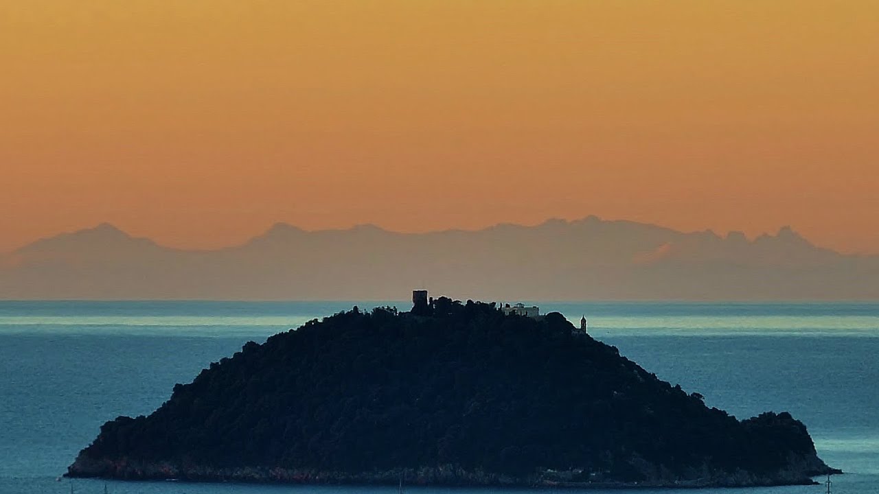 LIGURIA, RIVIERA DI PONENTE: ad Albenga, una storia poco conosciuta.
