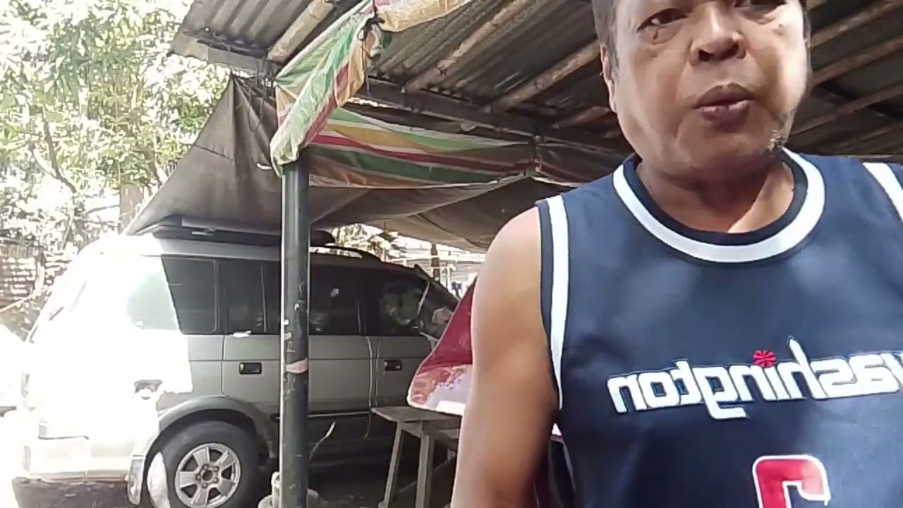 Toyota avanza umatras sa bakal may botas