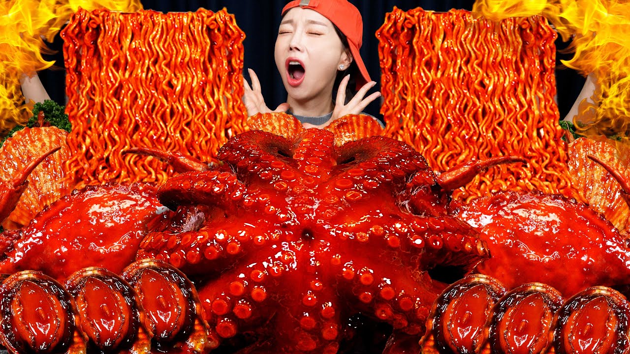 [Mukbang ASMR] Spicy Giant Octopus Seafood Boil Buldak Ramen Mukbang ASMR Ssoyoung