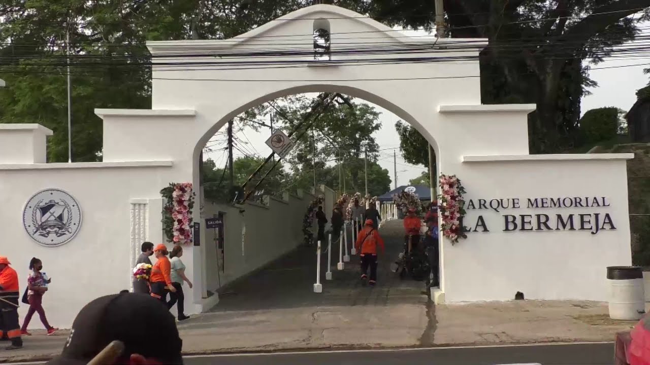 Servicios funerarios en cementerio La Bermeja